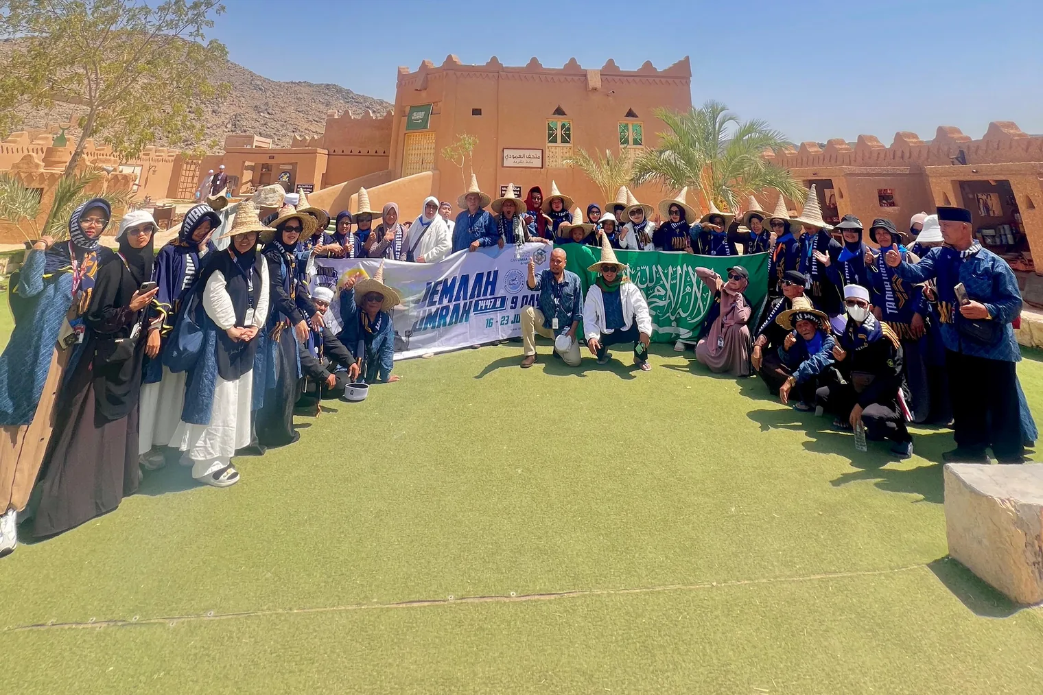 Rombongan jamaah Tanur di Museum Al Amoudi, Thaif